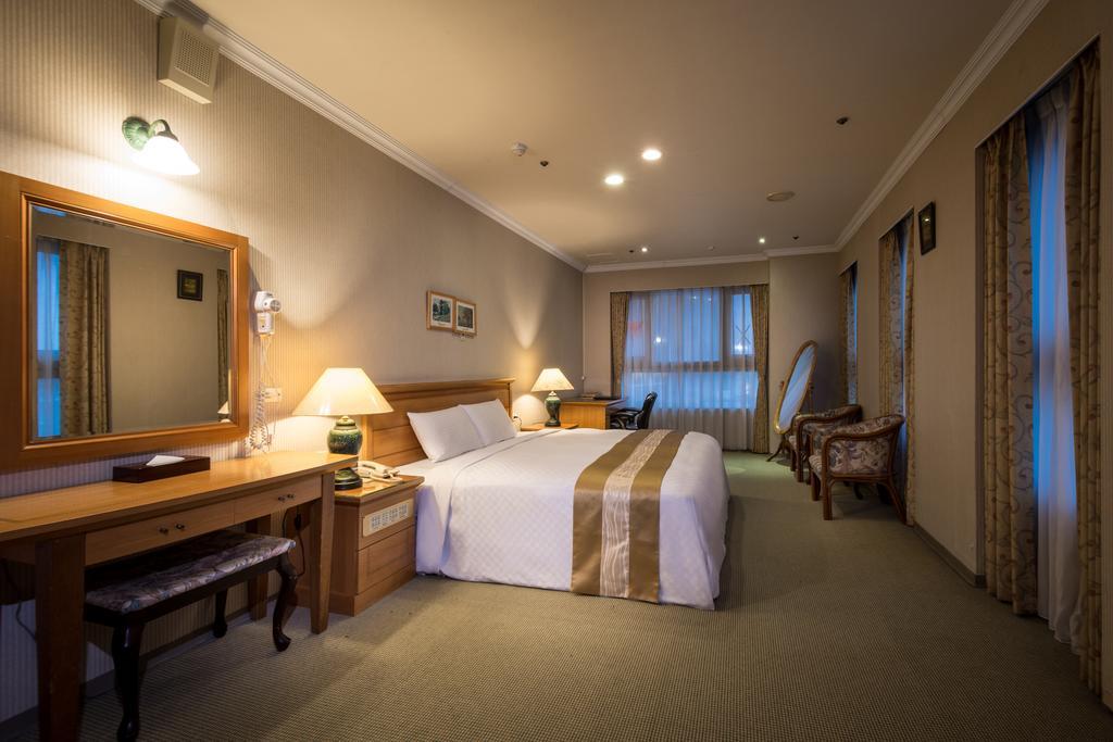 Formosa Corridor Hotel Taichung Bagian luar foto